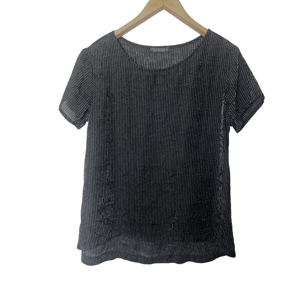 Cut Loose Black Textured Floral Short Sleeve Top Size Medium